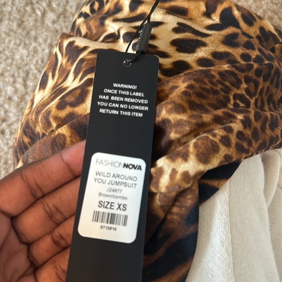 Cheetah print jumpsuit - Picture 3 of 3